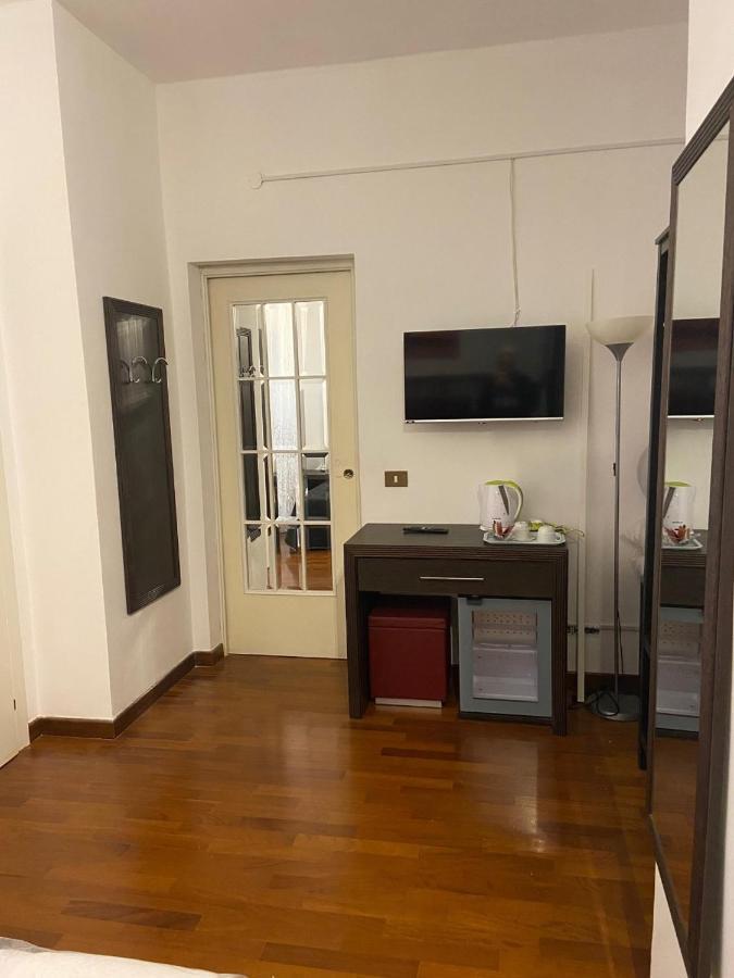 Bed And Breakfast Impruneta28 Rome Exterior photo